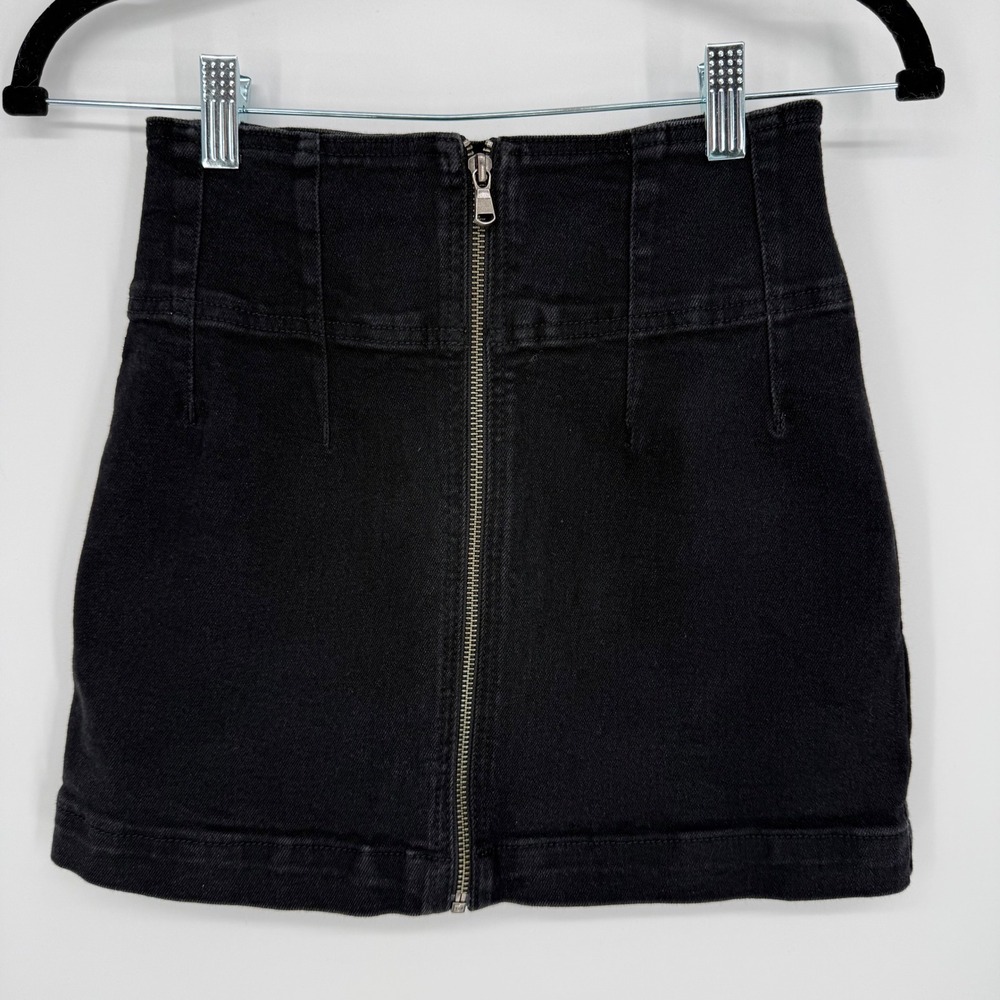 FREE PEOPLE WE THE FREE‎ VIRGO BLACK DENIM MINI SKIRT SIZE 26 FULL ZIP FRONT